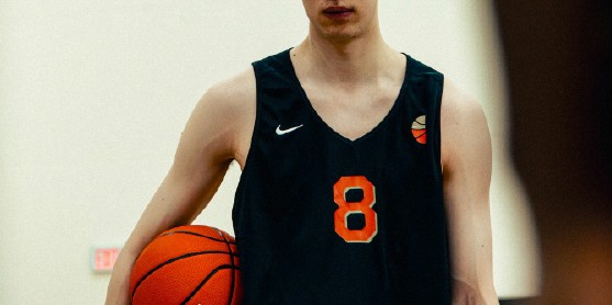 开云体育app官网-又一名中国球员将在开拓者主场打球，多名NBA球探已就位考察！