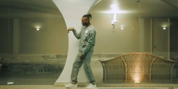 音乐比足球更能表达自己 莱昂变身歌手Way 45